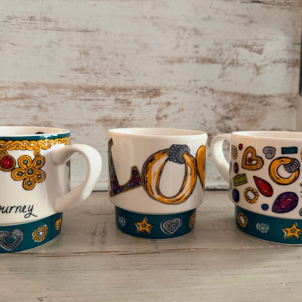 Brighton White and Blue Artistic Mug Set